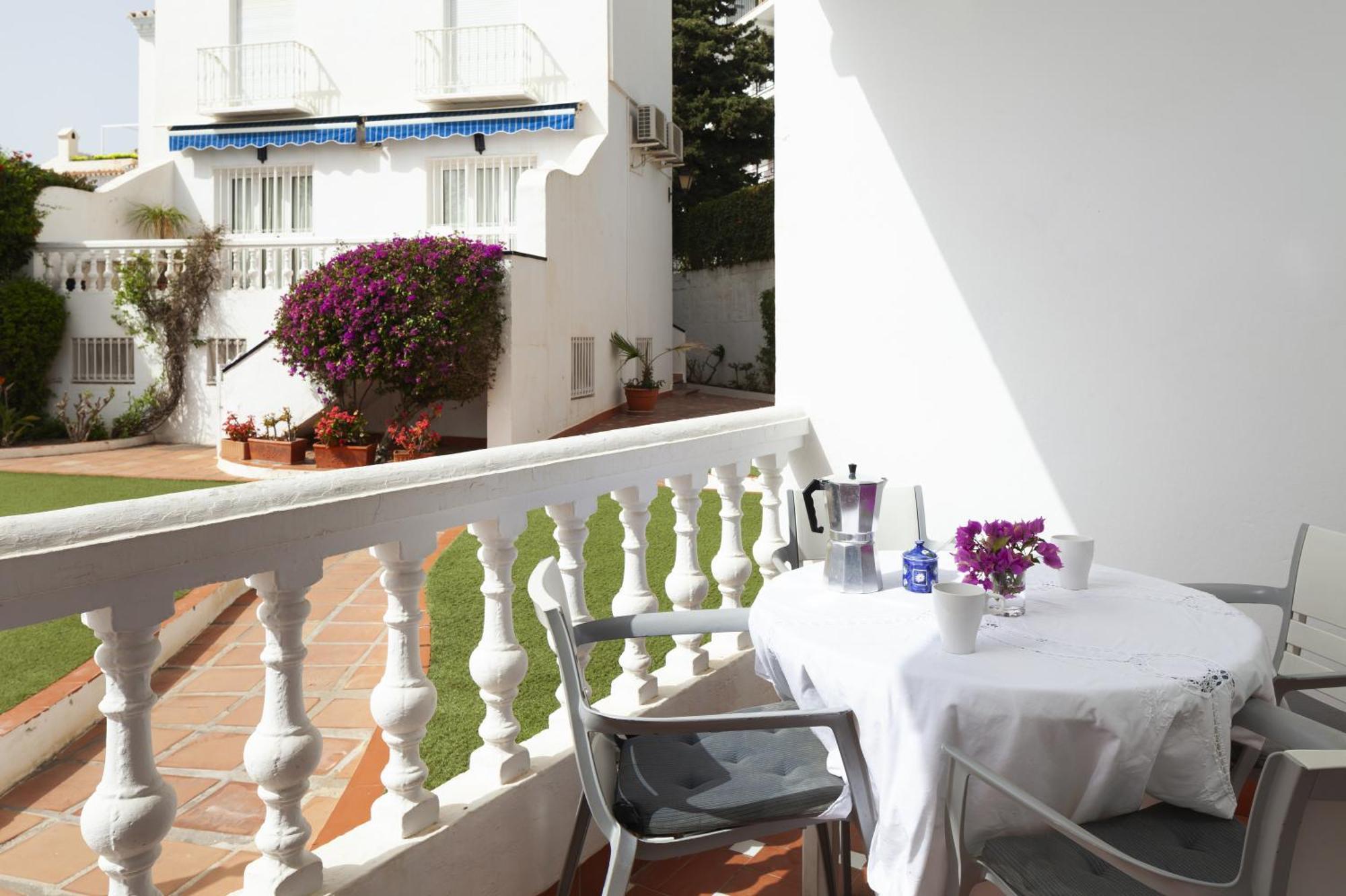 Bright Spacious 1 Bed Apartment Nerja Esterno foto