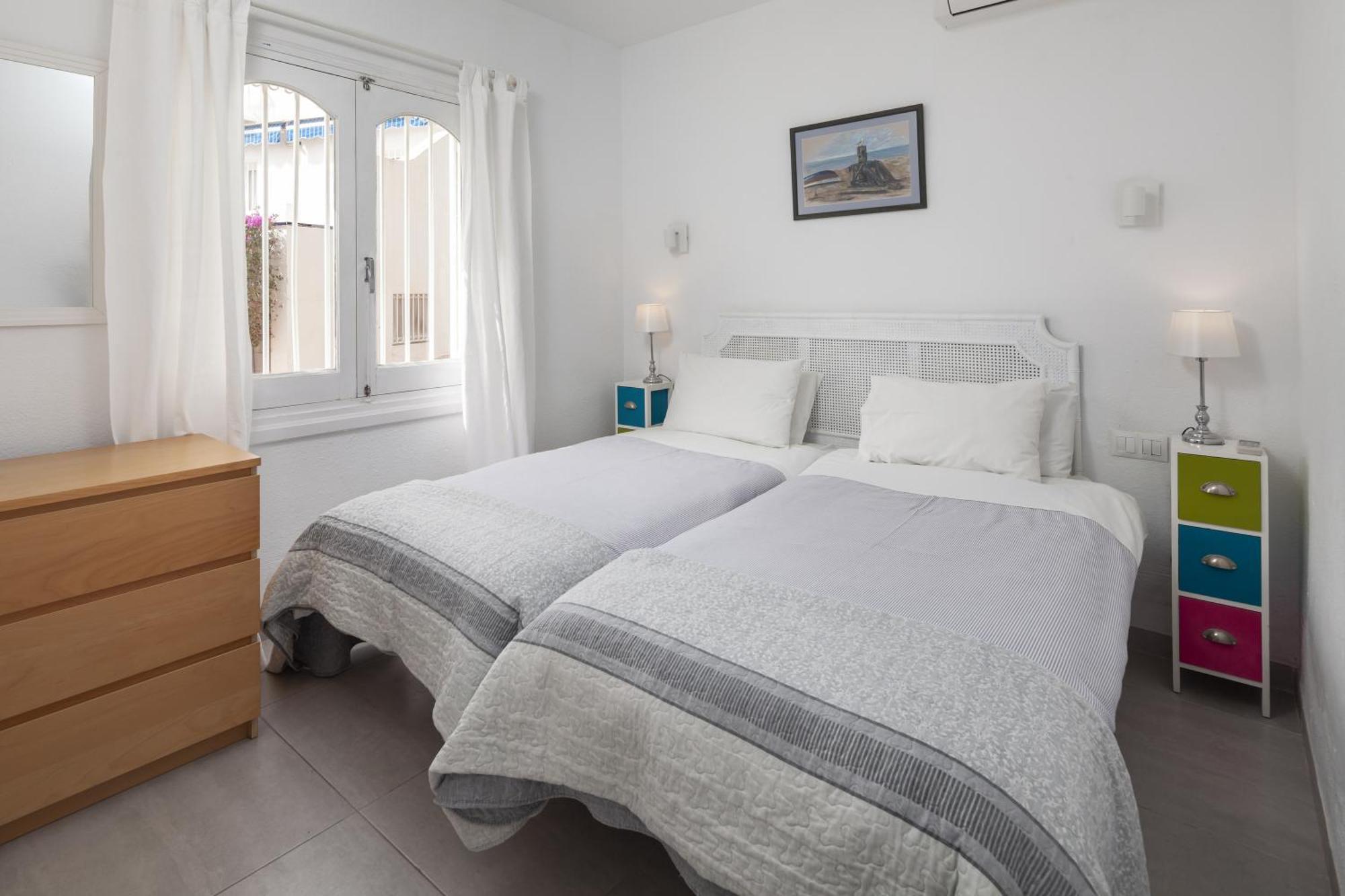 Bright Spacious 1 Bed Apartment Nerja Esterno foto