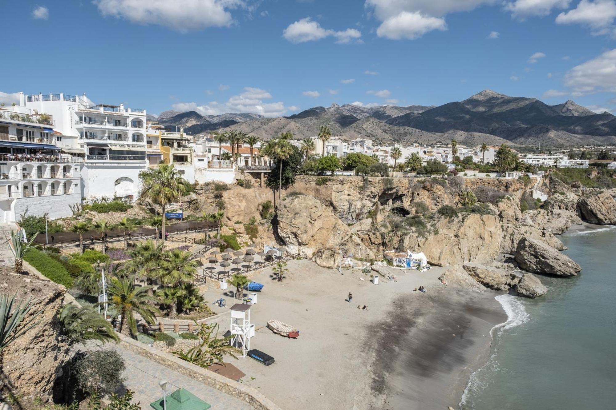 Bright Spacious 1 Bed Apartment Nerja Esterno foto